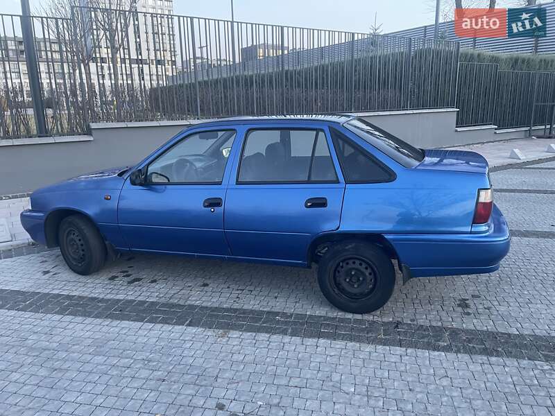 Седан Daewoo Nexia 2008 в Києві