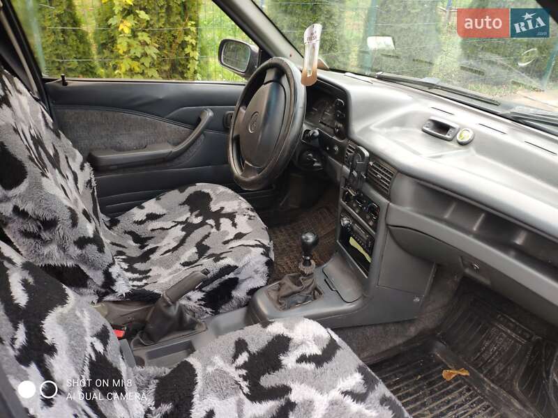 Седан Daewoo Nexia 2008 в Красилове