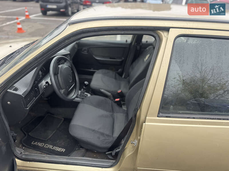 Седан Daewoo Nexia 2007 в Киеве