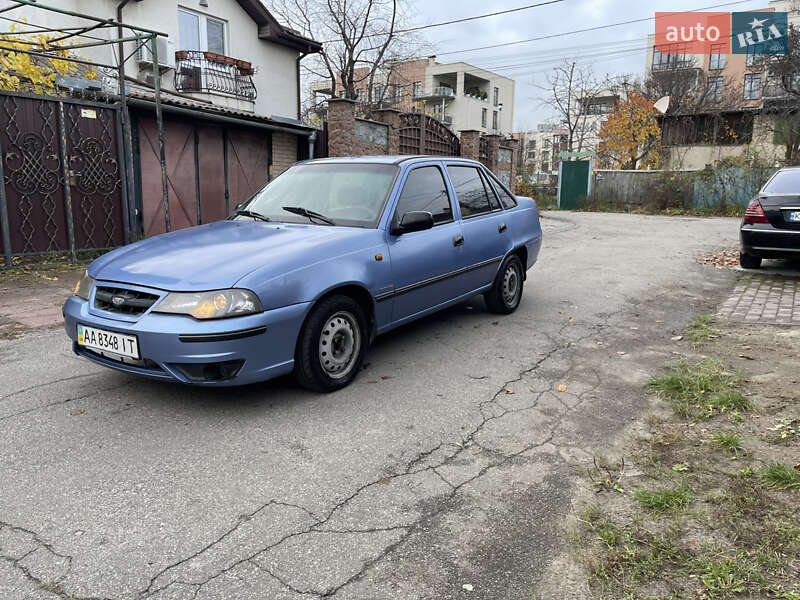 Седан Daewoo Nexia 2008 в Киеве