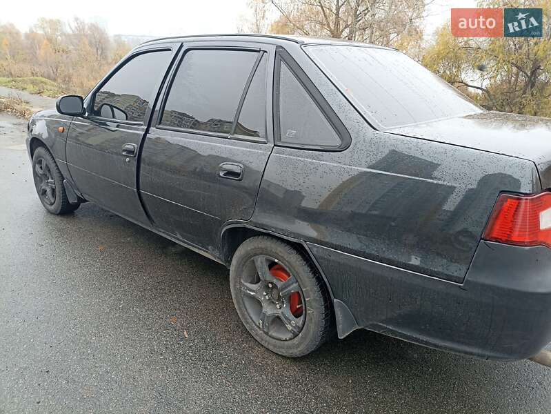 Седан Daewoo Nexia 2012 в Киеве