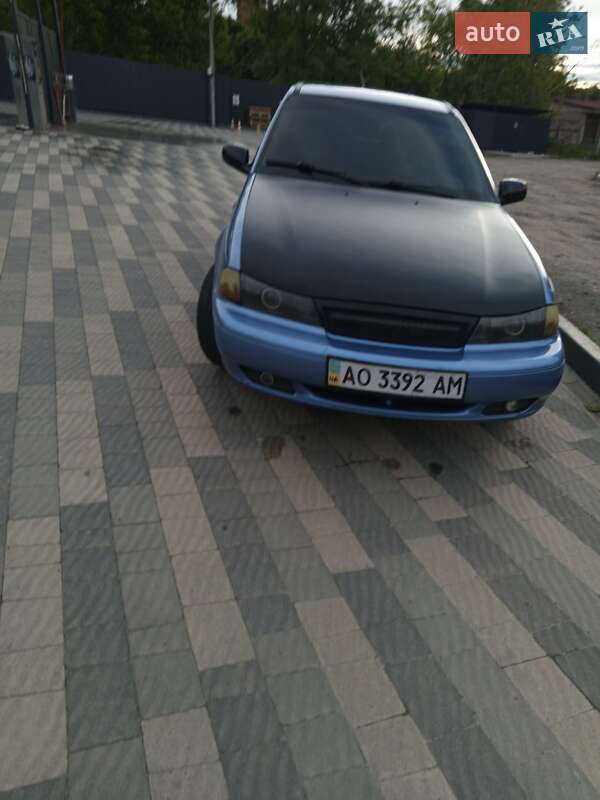 Седан Daewoo Nexia 2008 в Ужгороді