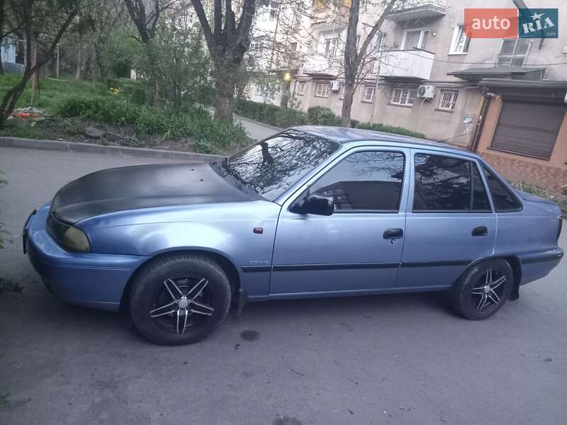Седан Daewoo Nexia 2008 в Ужгороді