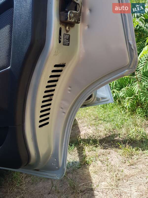 Седан Daewoo Nexia 2008 в Ізюмі