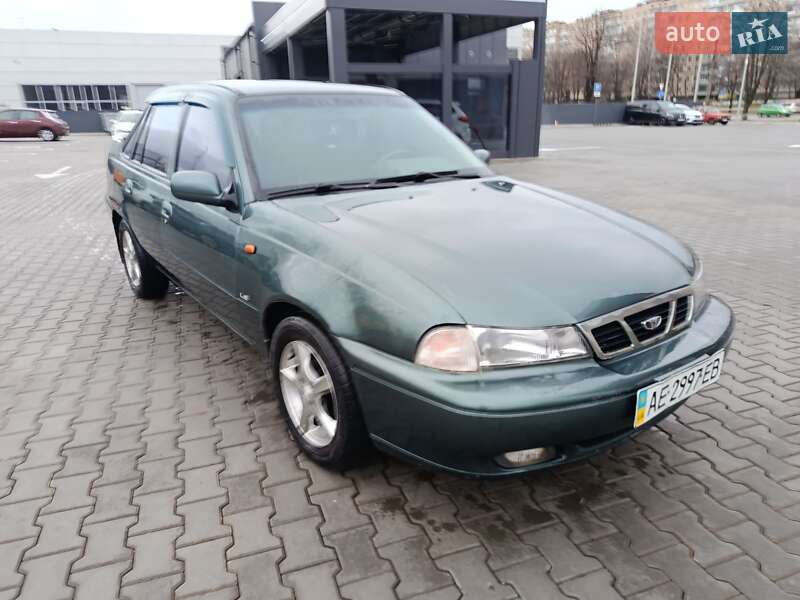 Седан Daewoo Nexia 1997 в Кривом Роге