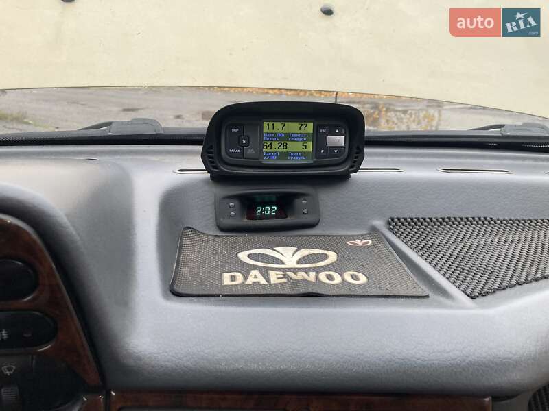 Седан Daewoo Nexia 2008 в Днепре