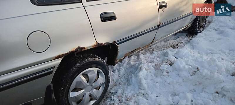 Седан Daewoo Nexia 2006 в Жовкве