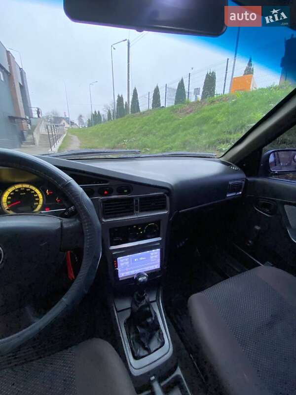 Седан Daewoo Nexia 2011 в Житомирі