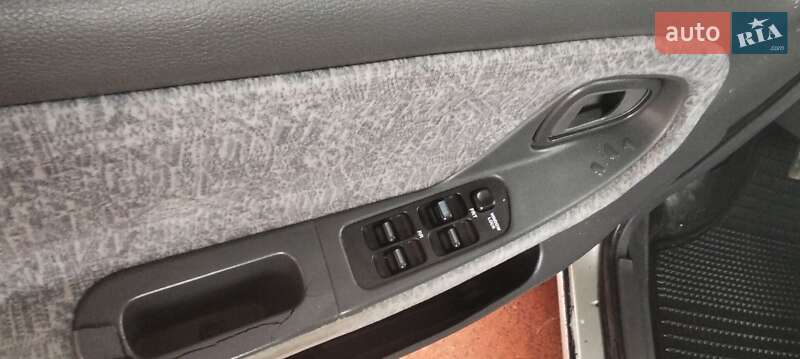 Седан Daewoo Nexia 2006 в Львове