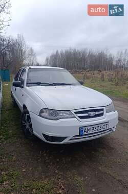 Седан Daewoo Nexia 2012 в Житомире