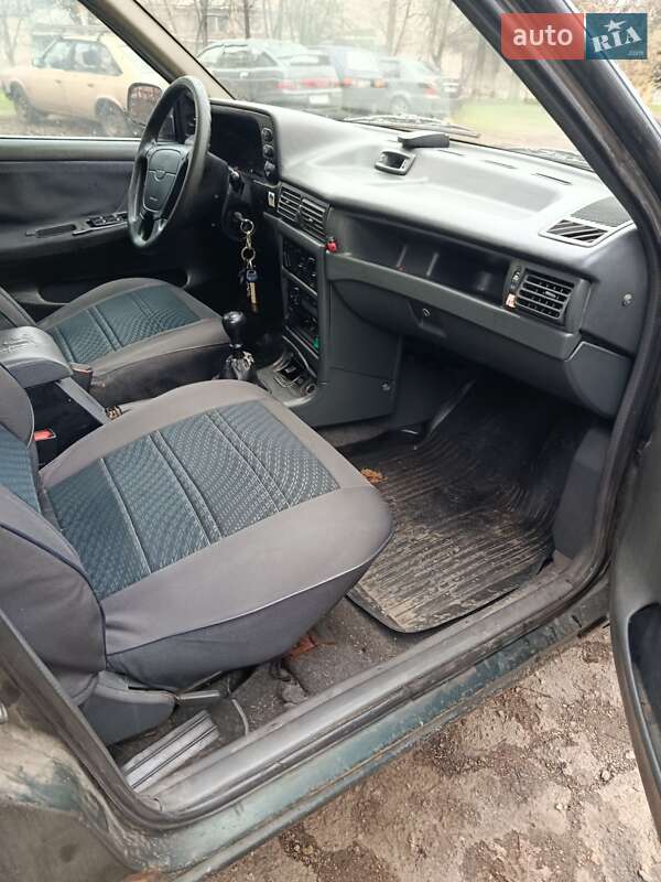 Седан Daewoo Nexia 1997 в Запорожье