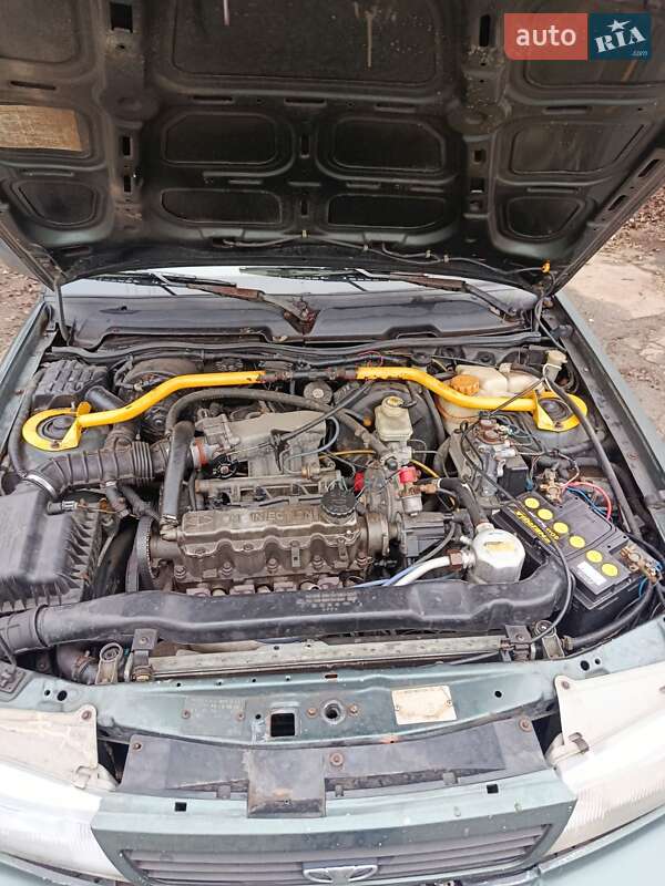 Седан Daewoo Nexia 1997 в Запорожье