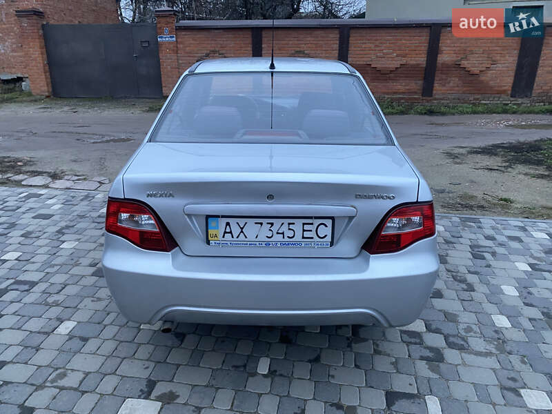 Седан Daewoo Nexia 2012 в Харькове