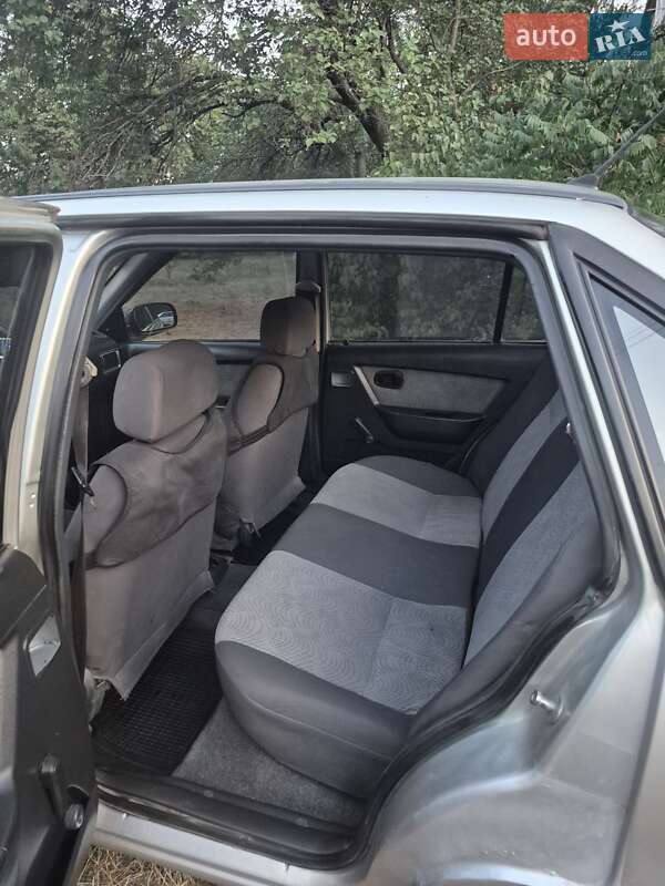 Седан Daewoo Nexia 2008 в Каменском