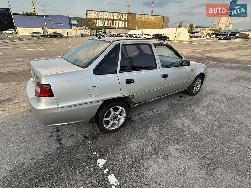 Седан Daewoo Nexia 2008 в Киеве