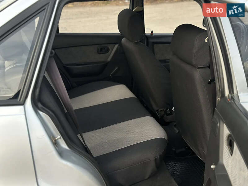 Седан Daewoo Nexia 2011 в Днепре