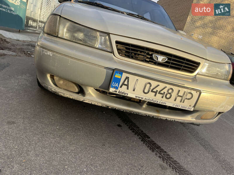Седан Daewoo Nexia 1995 в Киеве