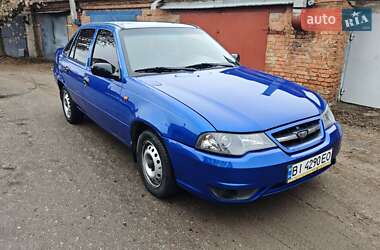 Седан Daewoo Nexia 2010 в Полтаві