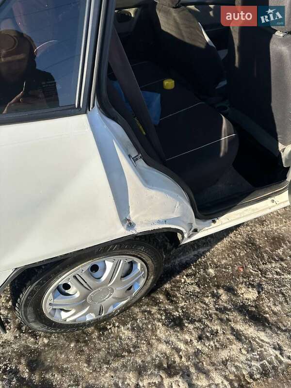 Седан Daewoo Nexia 2009 в Києві