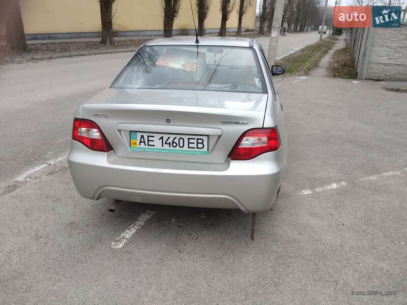 Седан Daewoo Nexia 2008 в Синельниковому