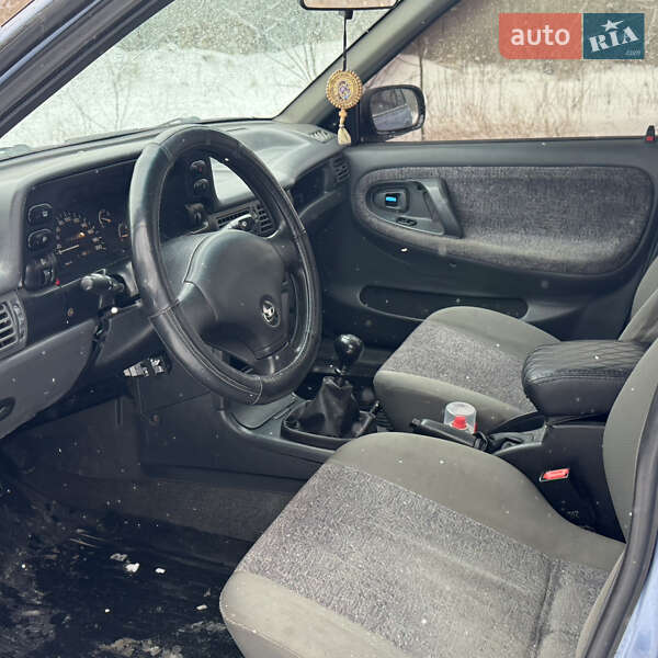 Седан Daewoo Nexia 2006 в Днепре