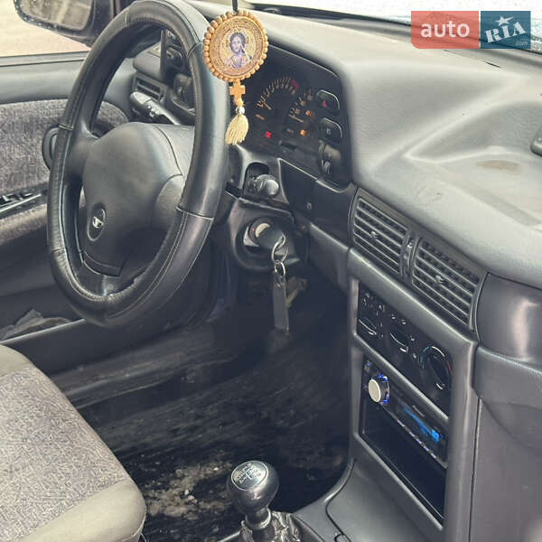 Седан Daewoo Nexia 2006 в Днепре