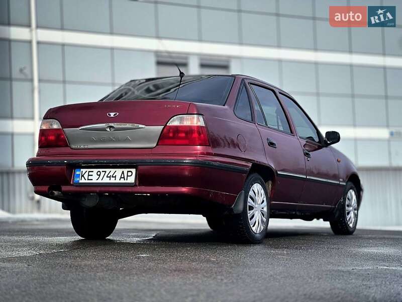 Седан Daewoo Nexia 2006 в Днепре