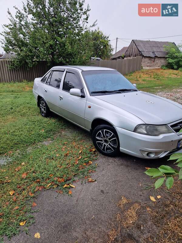 Daewoo Nexia 2010 Daewoo Nexia 2010