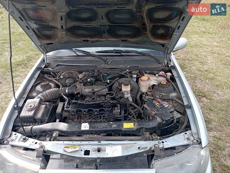 Седан Daewoo Nexia 2012 в Луцке