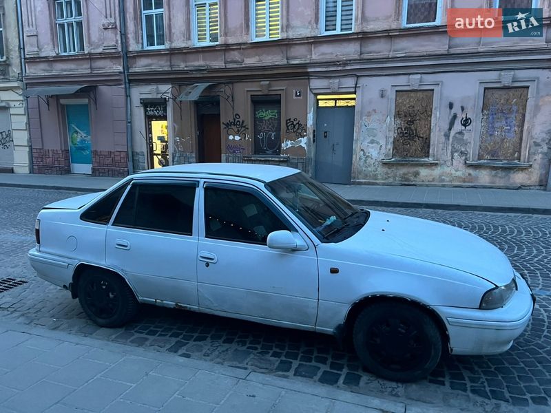 Седан Daewoo Nexia 2007 в Львове