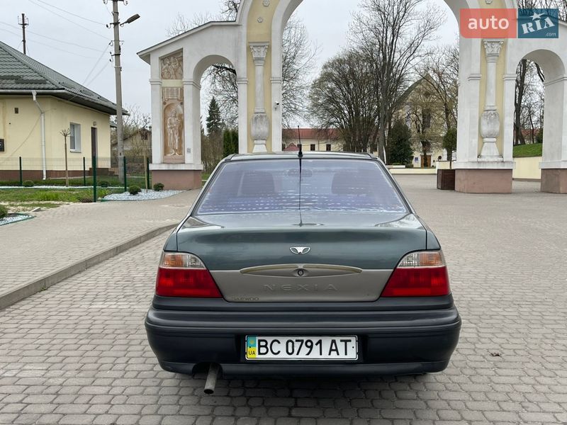 Седан Daewoo Nexia 2005 в Бродах