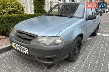 Седан Daewoo Nexia 2011 в Киеве