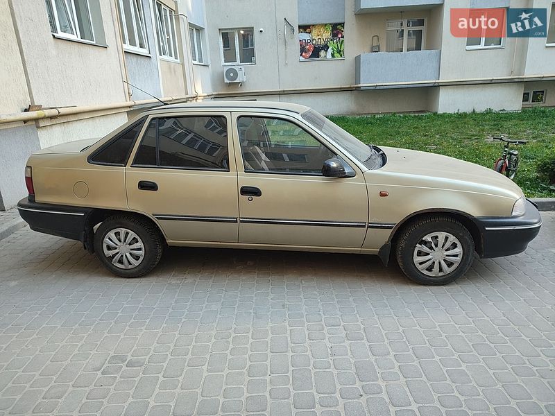 Седан Daewoo Nexia 2007 в Львове