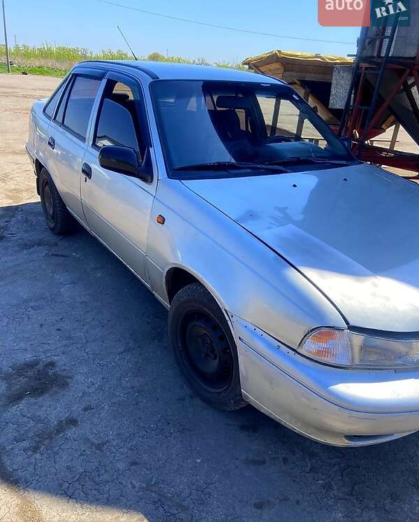 Седан Daewoo Nexia 2008 в Яготине