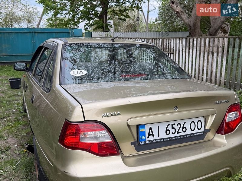 Седан Daewoo Nexia 2011 в Житомире