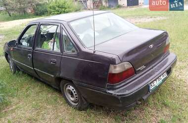 Седан Daewoo Nexia 1995 в Кривом Роге