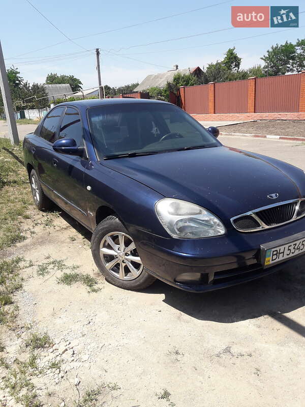 Седан Daewoo Nubira 2001 в Захарьевке