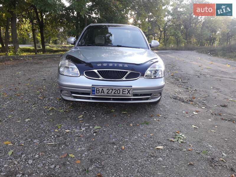 Седан Daewoo Nubira 2003 в Новгородке