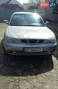 Седан Daewoo Nubira 1998 в Херсоне