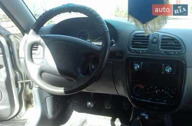 Седан Daewoo Nubira 1998 в Херсоне