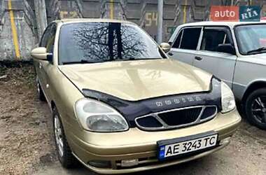 Седан Daewoo Nubira 2001 в Марганце