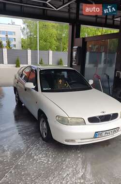 Седан Daewoo Nubira 1998 в Черкассах