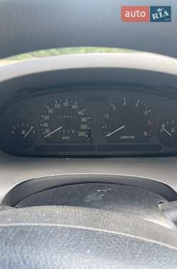 Седан Daewoo Nubira 1998 в Харькове