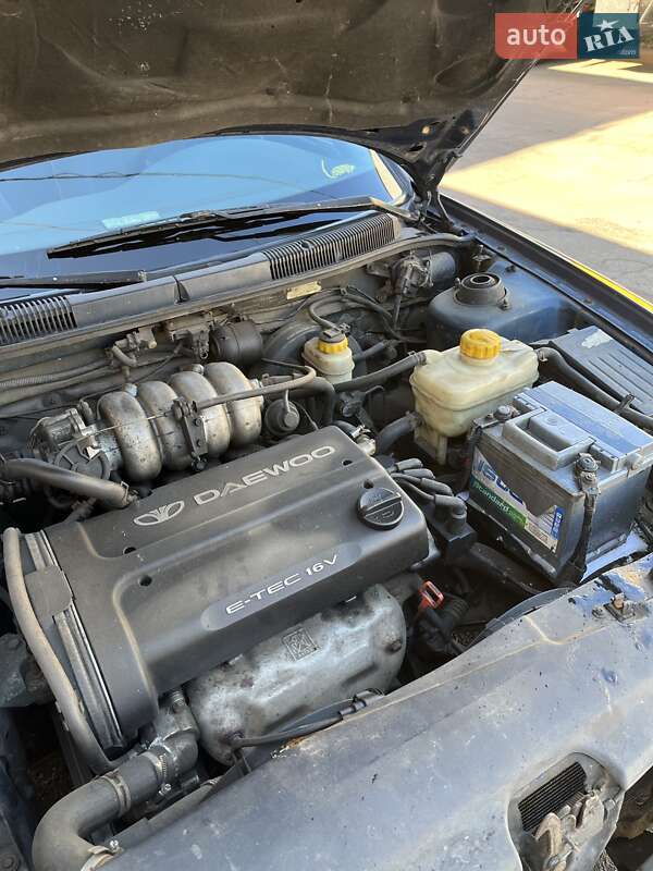 Седан Daewoo Nubira 1998 в Киеве