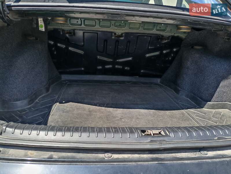 Седан Daewoo Nubira 1998 в Дніпрі
