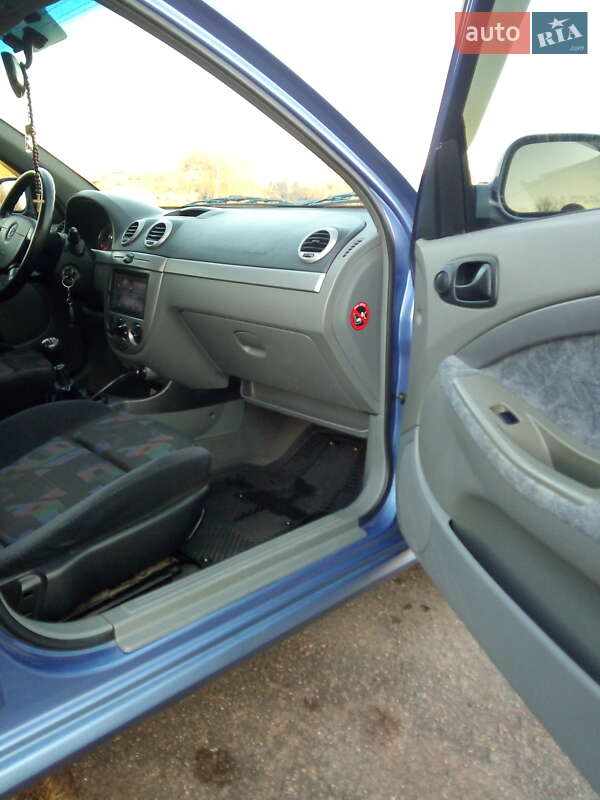 Хэтчбек Daewoo Nubira 2004 в Бердичеве фото 14 Хэтчбек Daewoo Nubira 2004 в Бердичеве