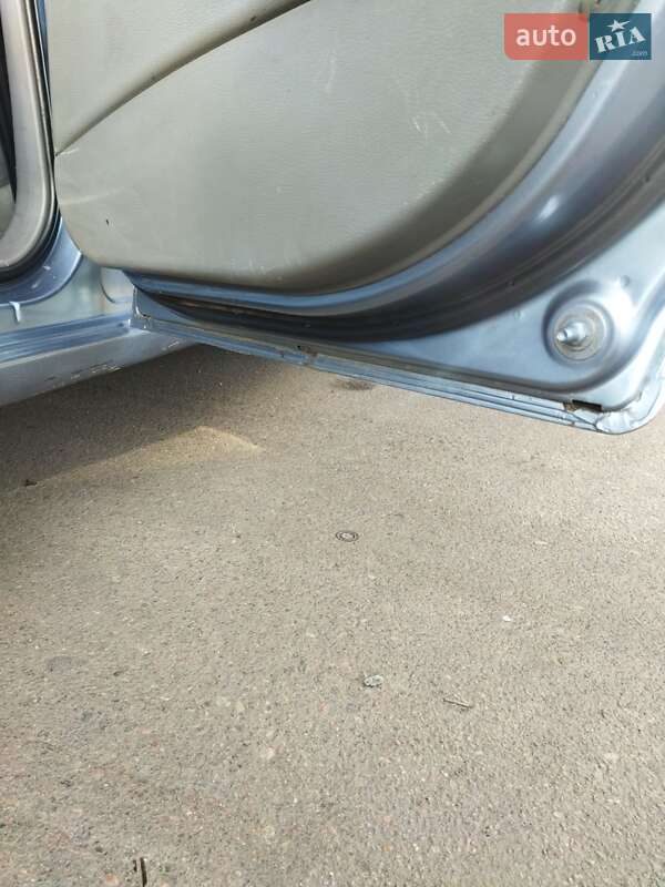 Седан Daewoo Nubira 2003 в Черноморске