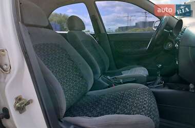 Седан Daewoo Nubira 1998 в 