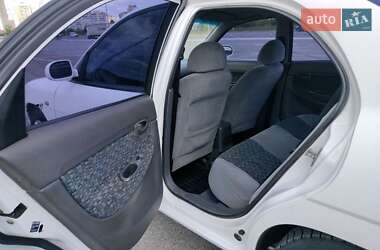 Седан Daewoo Nubira 1998 в 