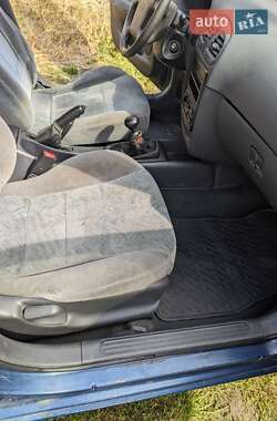 Седан Daewoo Nubira 2000 в 
